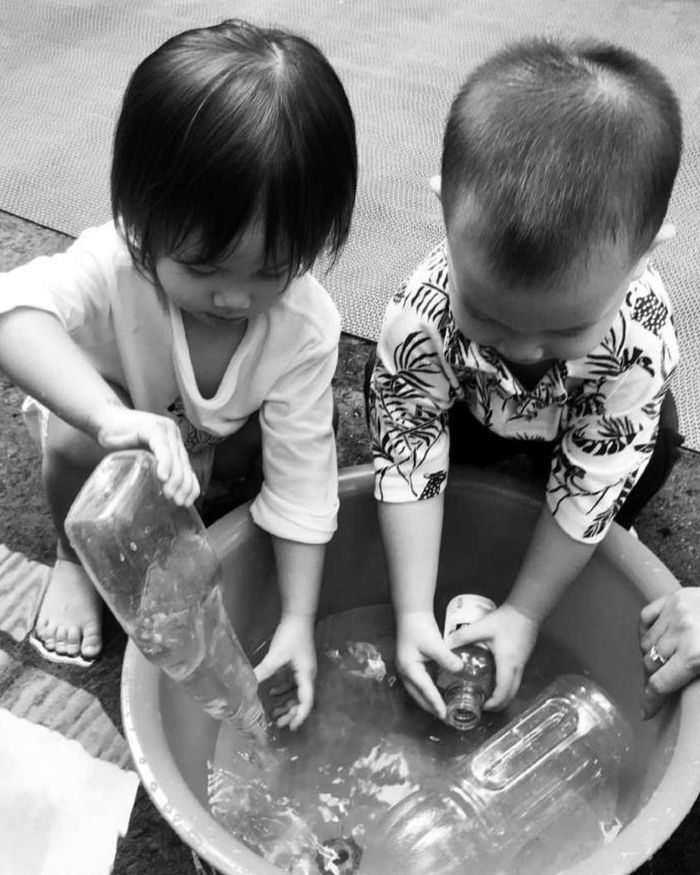 Leon đáng yêu trong hậu trường chụp ảnh mừng sinh nhật tuổi lên 2