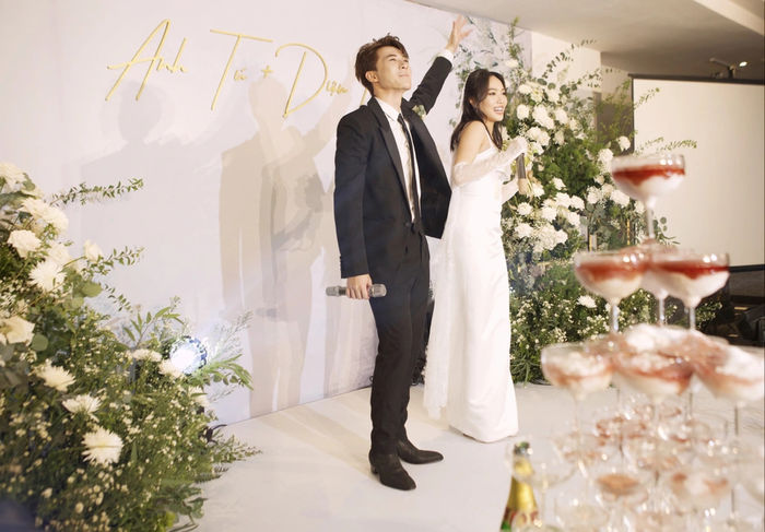 Mặc kệ Anh Tú khuyên đừng hát bất chấp, Diệu Nhi vẫn song ca bản hit