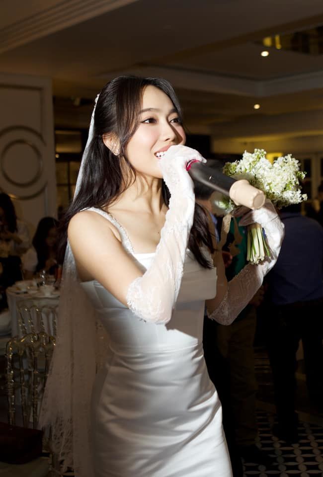 Mặc kệ Anh Tú khuyên đừng hát bất chấp, Diệu Nhi vẫn song ca bản hit