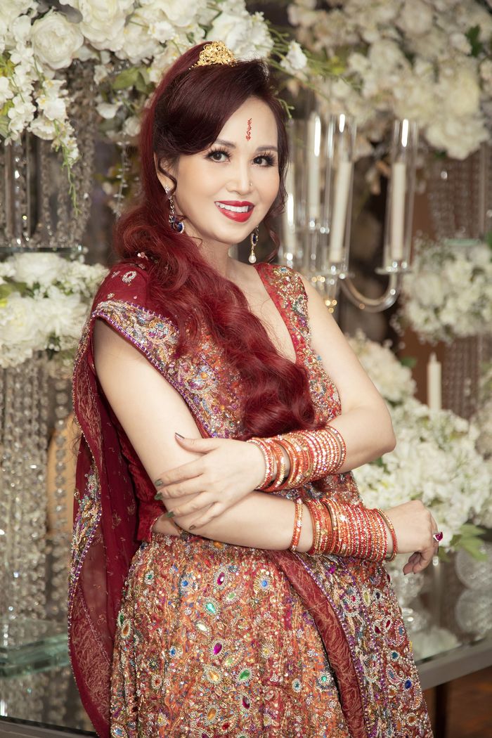 Mỹ nhân Việt mặc sari: Diệu Hoa được chồng tặng thiết kế nặng 18kg