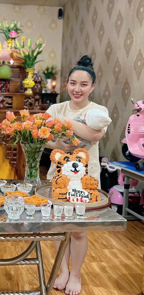 Ngoại hình con của Lê Dương Bảo Lâm: Quý tử nhỏ xíu đã sao y bản chính