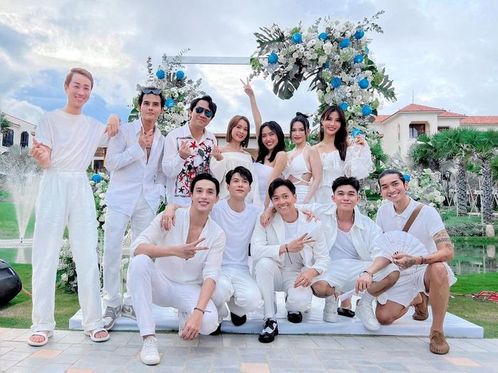 Đi tìm cô dâu Vbiz mặc cá tính nhất năm 2022: Diệu Nhi chất chơi
