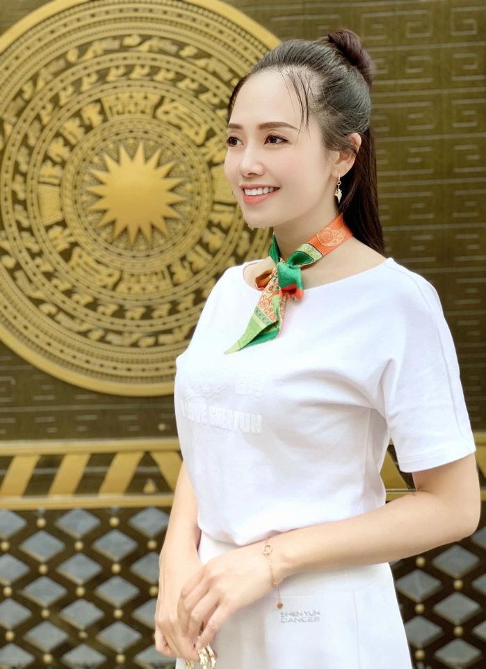 Nữ MC VTV sau 4 năm chia tay tình đồng giới: Tái hôn, sinh con lần 2