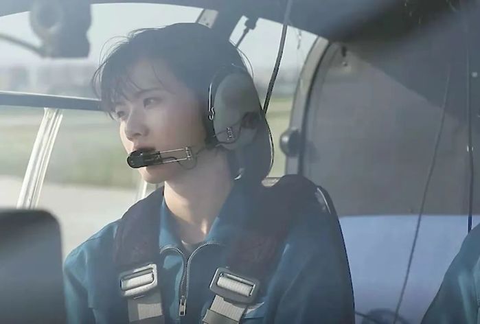 Nữ phi công 23 tuổi đã làm chủ máy bay: Đẹp như minh tinh
