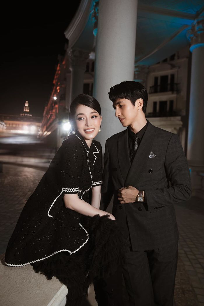 Phương Nga ra mà xem! Bình An bóc phong bì cưới quá tay xé cả tiền đô