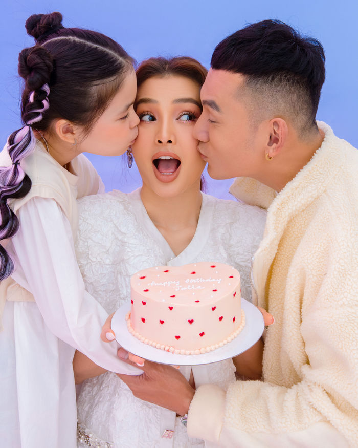 Phương Trinh Jolie tổ chức tiệc sinh nhật hoàng tráng mừng tuổi 35