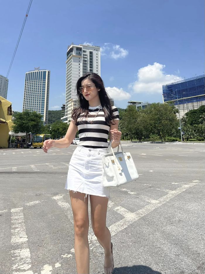 Quốc bảo nhan sắc VTV: đeo đồng hồ 3 tỷ đồng, xách túi 500 triệu