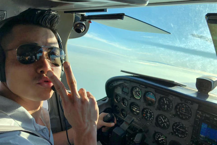 Sao rời showbiz đi làm phi công, tiếp viên: Diệu Thuý học nghề 2,5 tỷ
