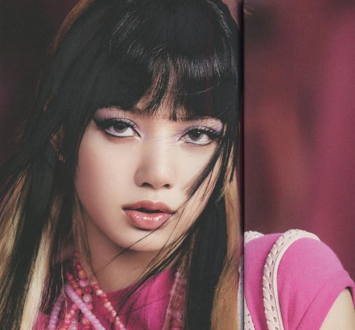 Sự độc đáo ở đôi mắt BLACKPINK: Hoa hậu Jisoo có mí viền trong