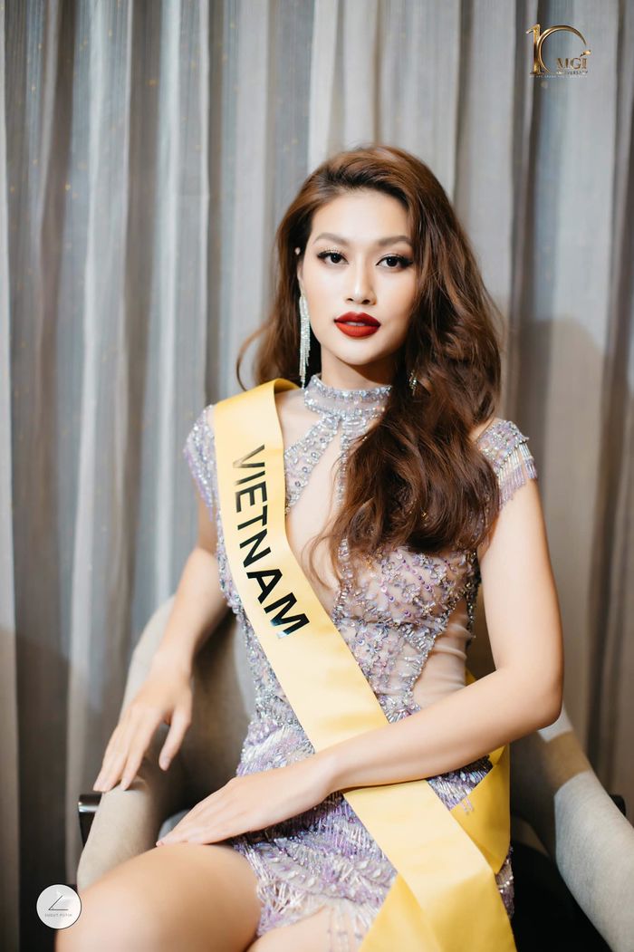 Thiên Ân mệt bở hơi tai ở Indonesia, 4 Á hậu ở nhà chạy show không kém