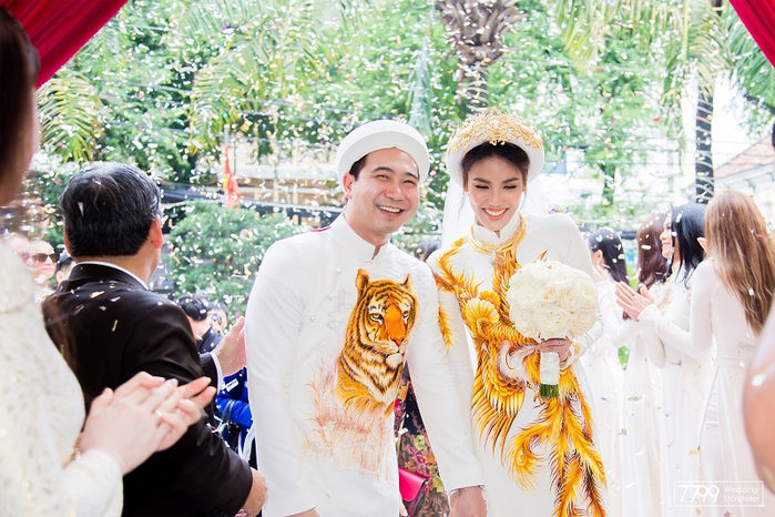Thời trang của mỹ nhân Việt khi về làm dâu danh gia vọng tộc