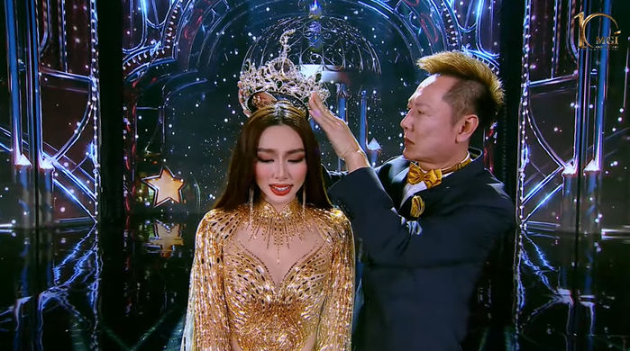 Thùy Tiên bật khóc trong màn final walk tại chung kết MGI 2022