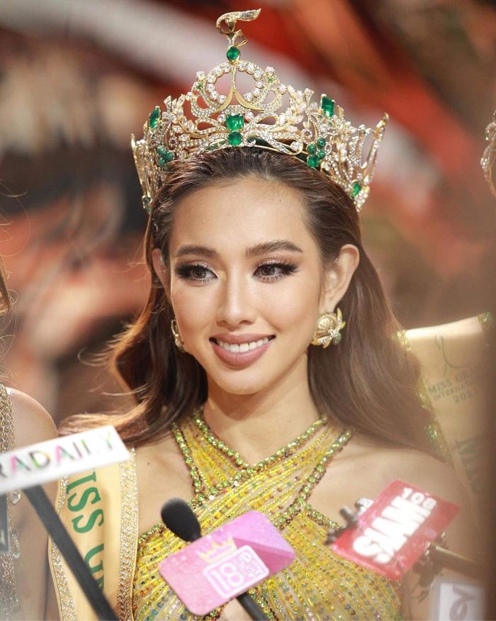 Thùy Tiên trước khi trả vương miện: Trân trọng reup từng story của fan