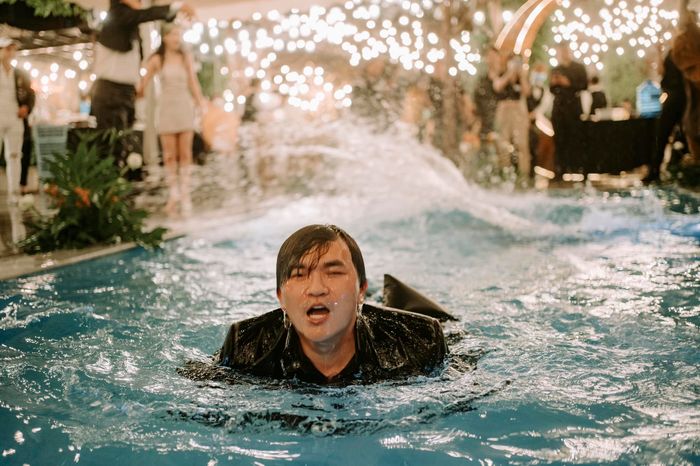 Tiệc bể bơi trong đám cưới sao Việt: Diệu Nhi thu phí thủ phạm 500k