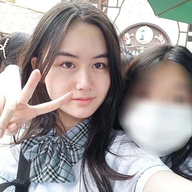 Bé gái xinh như thiên thần từng nổi đình đám ở Hàn Quốc sau 9 năm