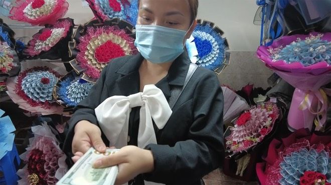Quỳnh Trần JP mang toàn quà ngon từ Nhật về tặng mẹ: có mẹ là nhất