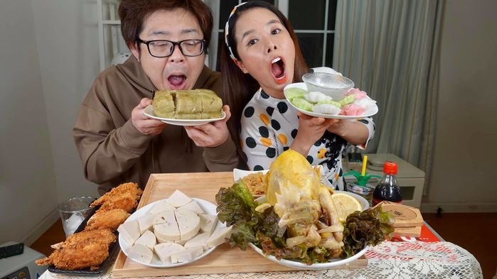 Chiều vợ như chồng Bà Nhân: mặc đồ bộ quay tóp tóp chỉ cần vợ thích