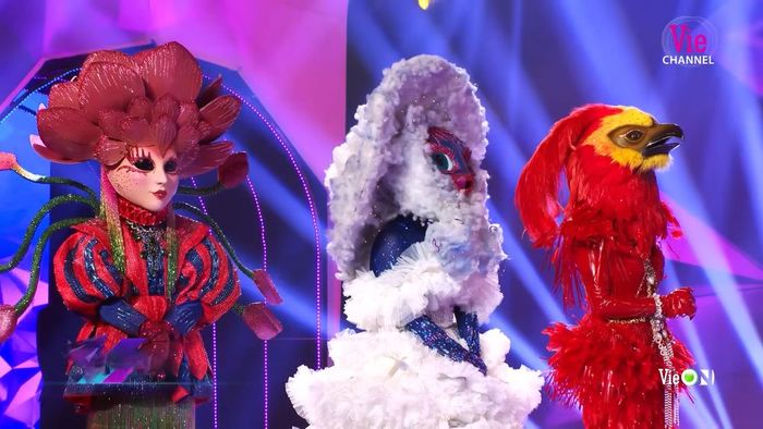 Ê-kíp The Masked Singer Vietnam lao đao khắc phục sự cố sau mưa