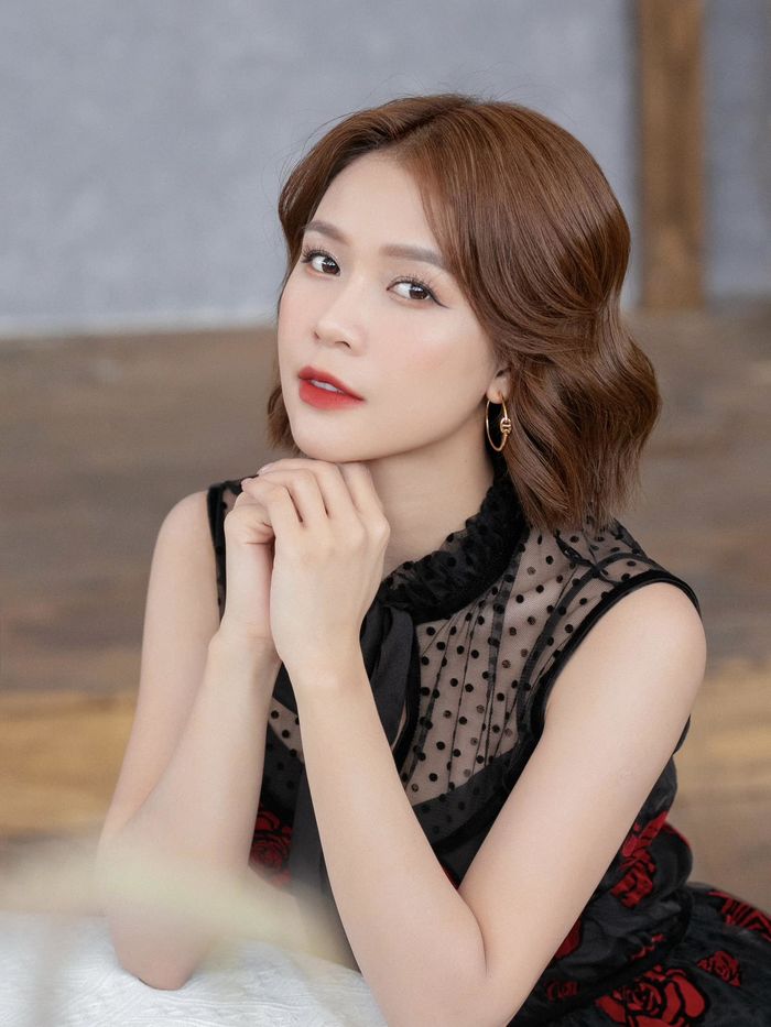 Nhan sắc loạt hot girl đời đầu ở tuổi ngoài 30: Elly Trần khó nhận ra