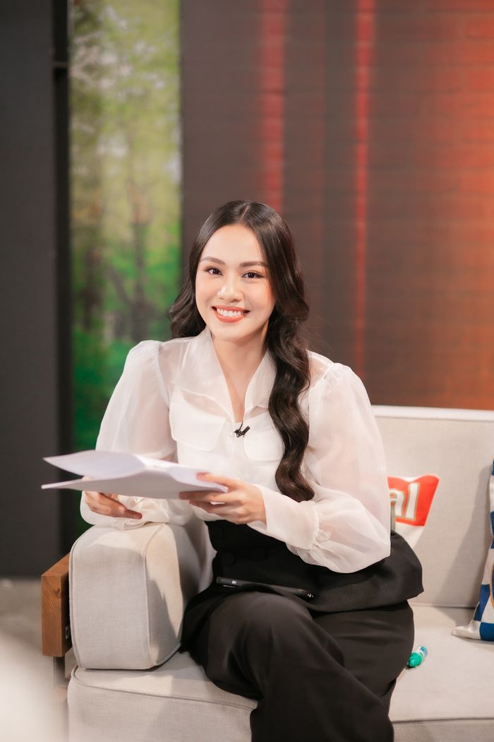 Á hậu Thủy Tiên tự đánh mất cơ hội thi Miss Charm 2023, fan tiếc nuối
