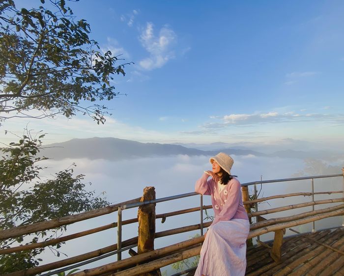 Bỏ phố lên núi săn mây cực chill: Cách Hà Nội 150km, dễ săn hơn Tà Xùa