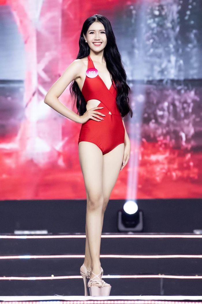Ảnh áo tắm của Top 35 Hoa hậu Việt Nam 2022