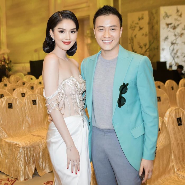 Ảnh hot sao Việt 30/11: Phương Trinh Jolie hờ hững khoe bụng bầu