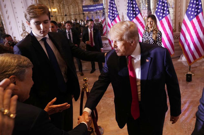 Barron Trump gây ấn tượng nhờ chiều cao 2m trong sự kiện của bố
