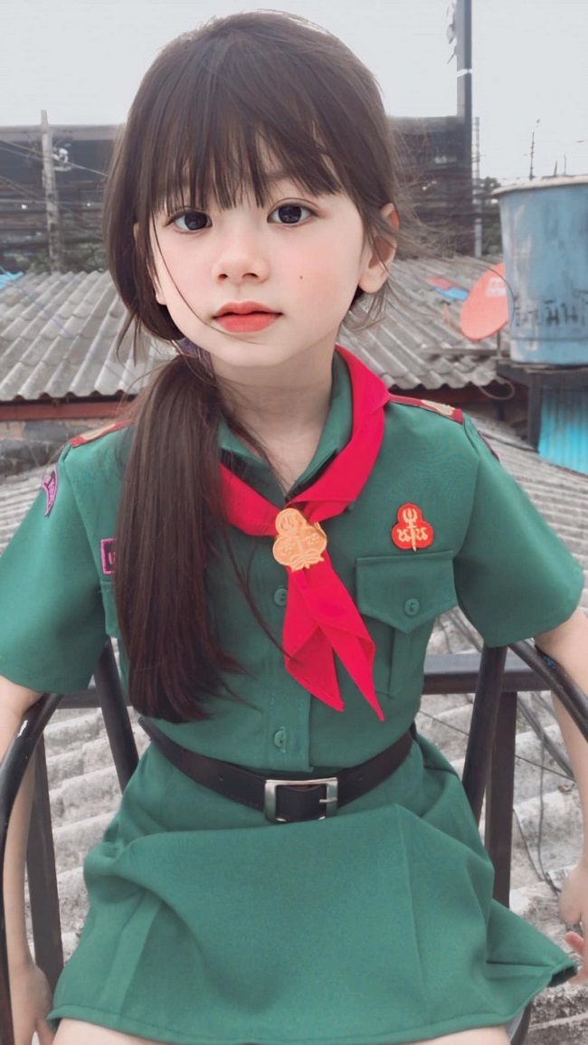 Bé gái Thái Lan gây sốt vì xinh như thiên thần: Là mẫu nhí đình đám