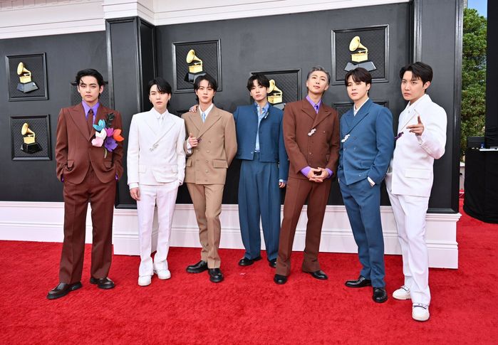 BTS nhận thêm đề cử ở Grammy 2023: Chứng minh ngôi vương Kpop