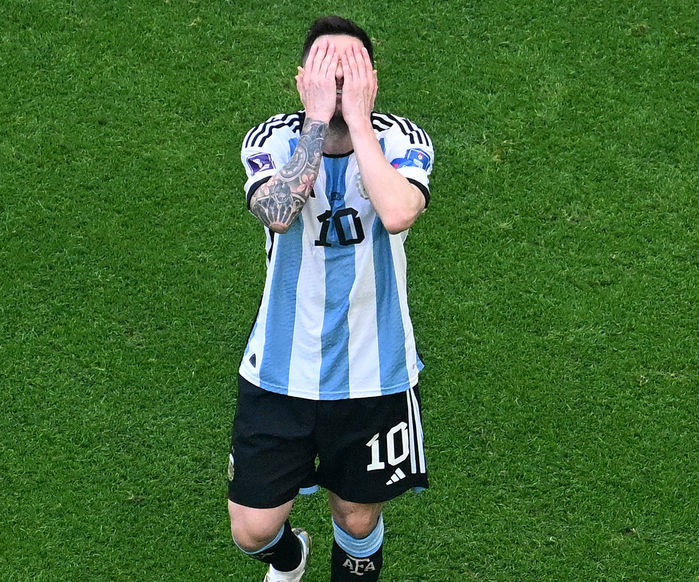 Buồn của Hoàng Đức: Lỡ cơ hội trao giải và xin chữ ký từ Messi