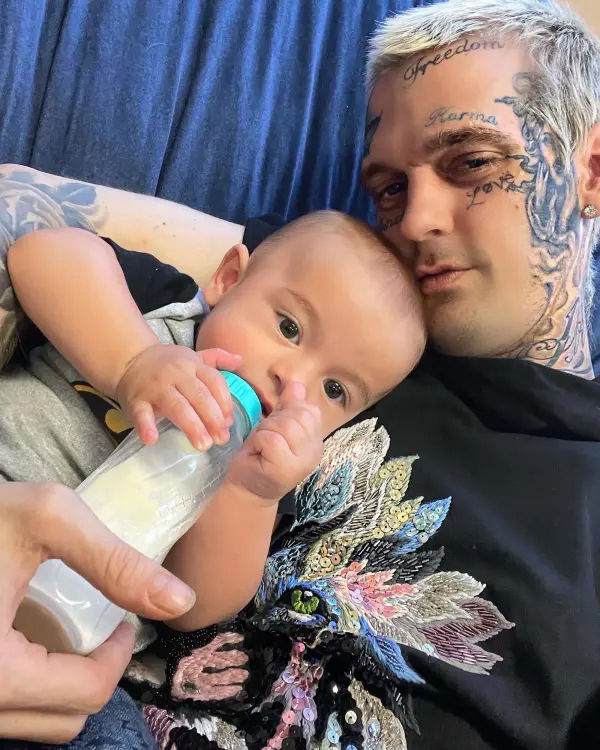 Ca sĩ nhạc Pop Aaron Carter được phát hiện qua đời tại nhà riêng