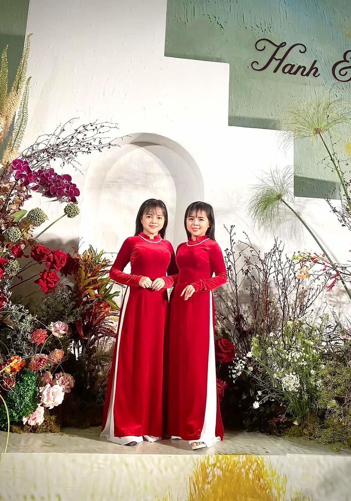 Cặp chị em thấp nhất VN: 1m25 cân từ style công sở tới bánh bèo