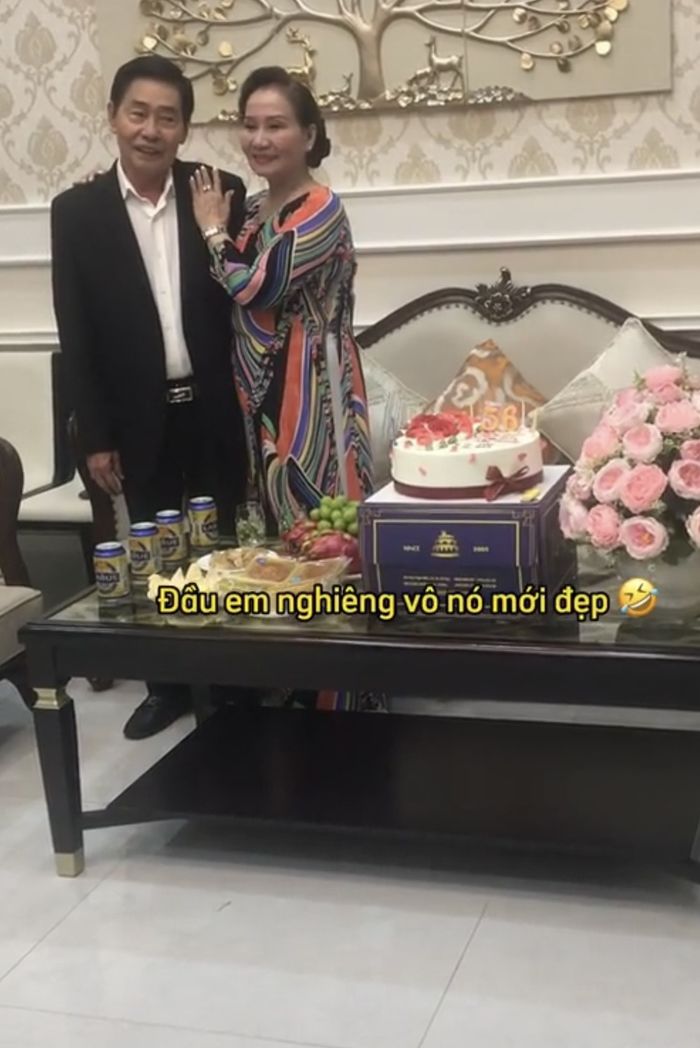 Cặp vợ chồng kỷ niệm 56 năm ngày cưới: “Em phải dựa vào vai anh