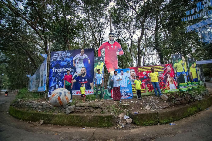 CĐV Ấn Độ hùn tiền sắm nhà chung giá 700 triệu đồng xem World Cup