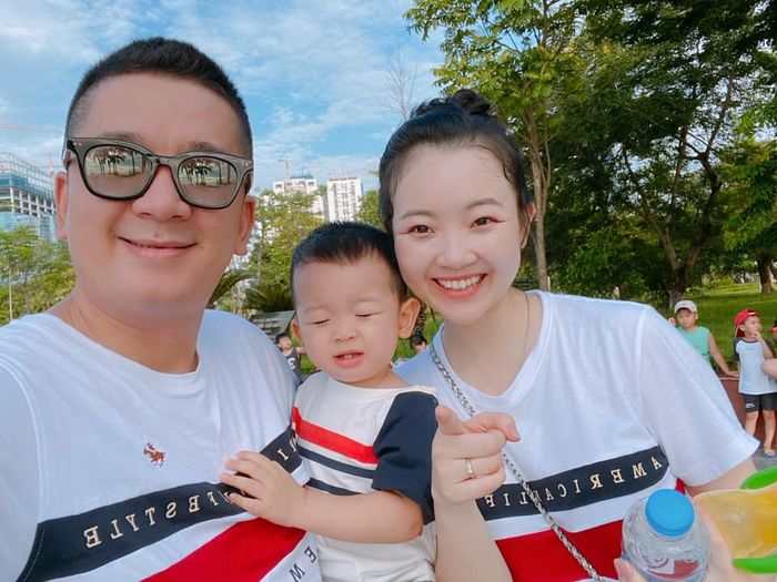 Chàng giám đốc cưa đổ lớp trưởng xinh đẹp nên duyên sau 3 tháng