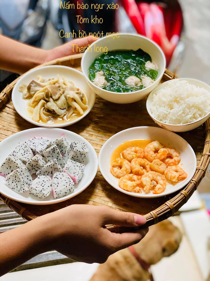 Chị chồng khéo léo nấu cơm cữ vừa ngon vừa đủ dinh dưỡng cho em dâu