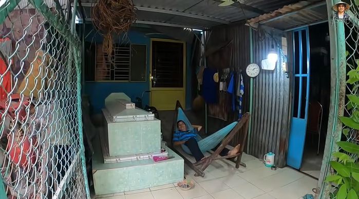 Chia xa 3 năm, chồng khóc cạn khi vừa gặp lại vợ đã ra đi mãi mãi