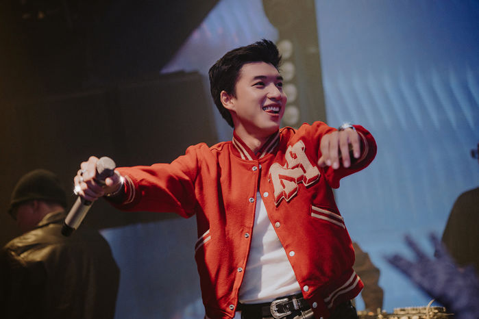 Chồng quốc dân HIEUTHUHAI thuở bé: Tạo dáng hip hop, để tóc trendy