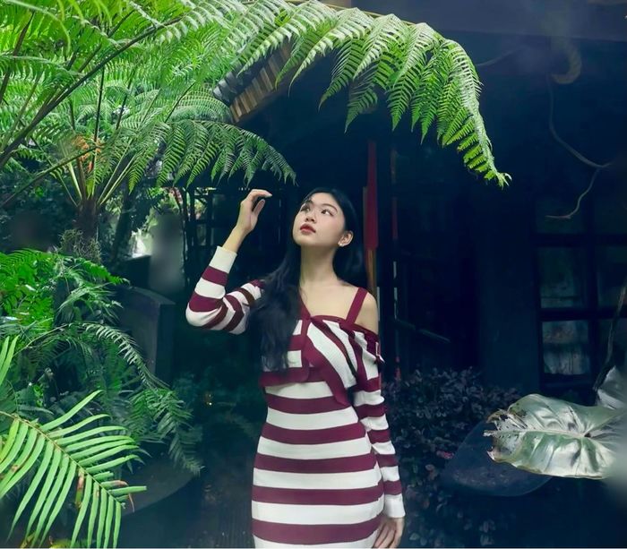 Con gái Quyền Linh khoe nhan sắc yêu kiều, chuẩn Hoa hậu tương lai