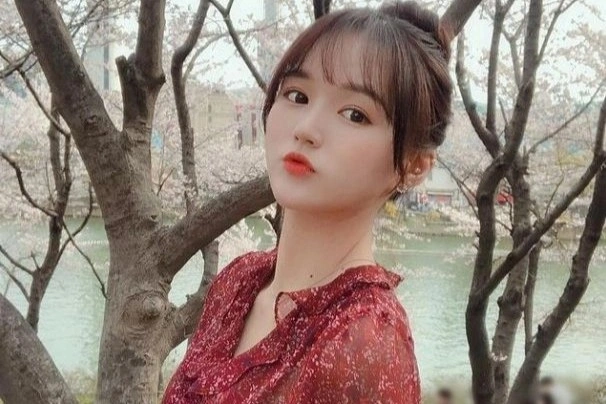 Ba mẹ của bé gái được cứu ở Itaewon gửi lời xin lỗi gia đình Lee Jihan