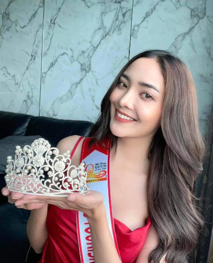 Những chiếc vương miện của Việt Nam xuất hiện tại cuộc thi quốc tế