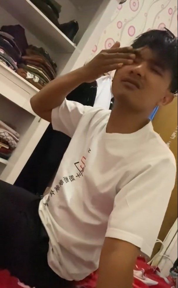 Dở khóc dở cười: Chú rể nhớ mẹ rơi nước mắt ngay đêm tân hôn