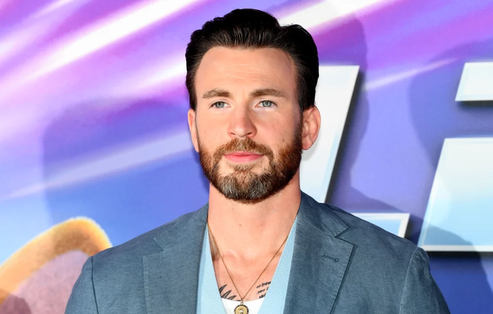 Đội trưởng Mỹ Chris Evans là người đàn ông quyến rũ nhất 2022