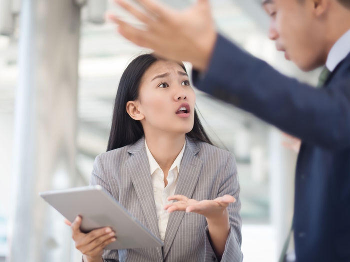 Người thương cũng hoá người dưng: Đồng nghiệp thân nghỉ làm là toang