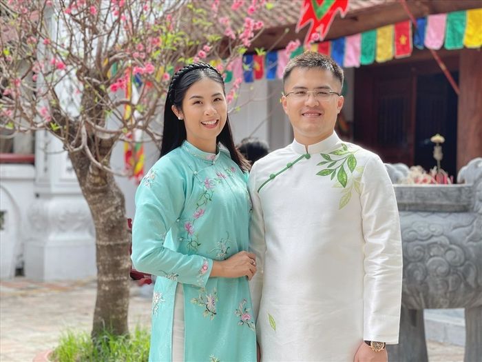 Hai cô dâu tháng 12: Ngọc Hân yêu cầu khách mời mặc áo dài