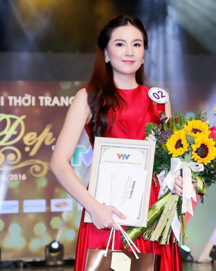 Hành trình 10 năm đáng nhớ của BTV đẹp nhất VTV: Ngày càng nhuận sắc