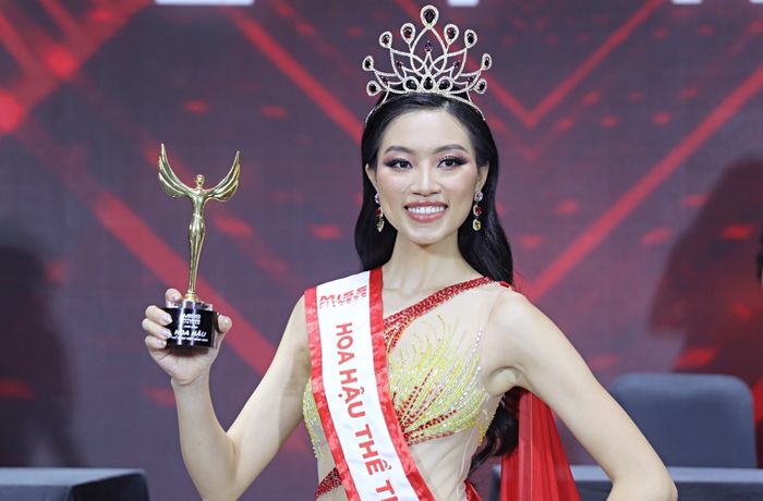 Những chiếc vương miện của Việt Nam xuất hiện tại cuộc thi quốc tế