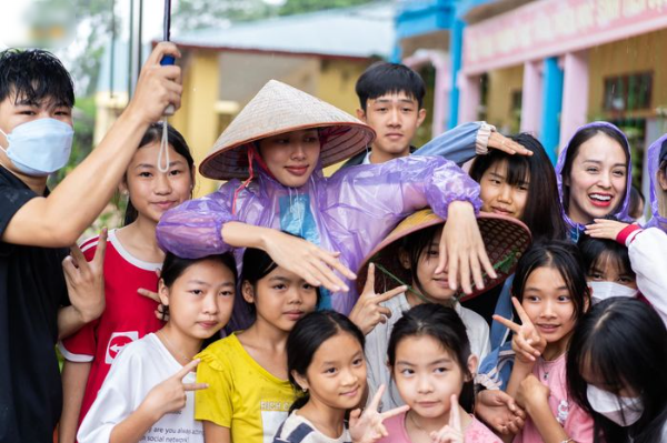 Thùy Tiên cùng dàn Hoa - Á hậu quyên góp 7 tỷ đồng làm từ thiện Tết