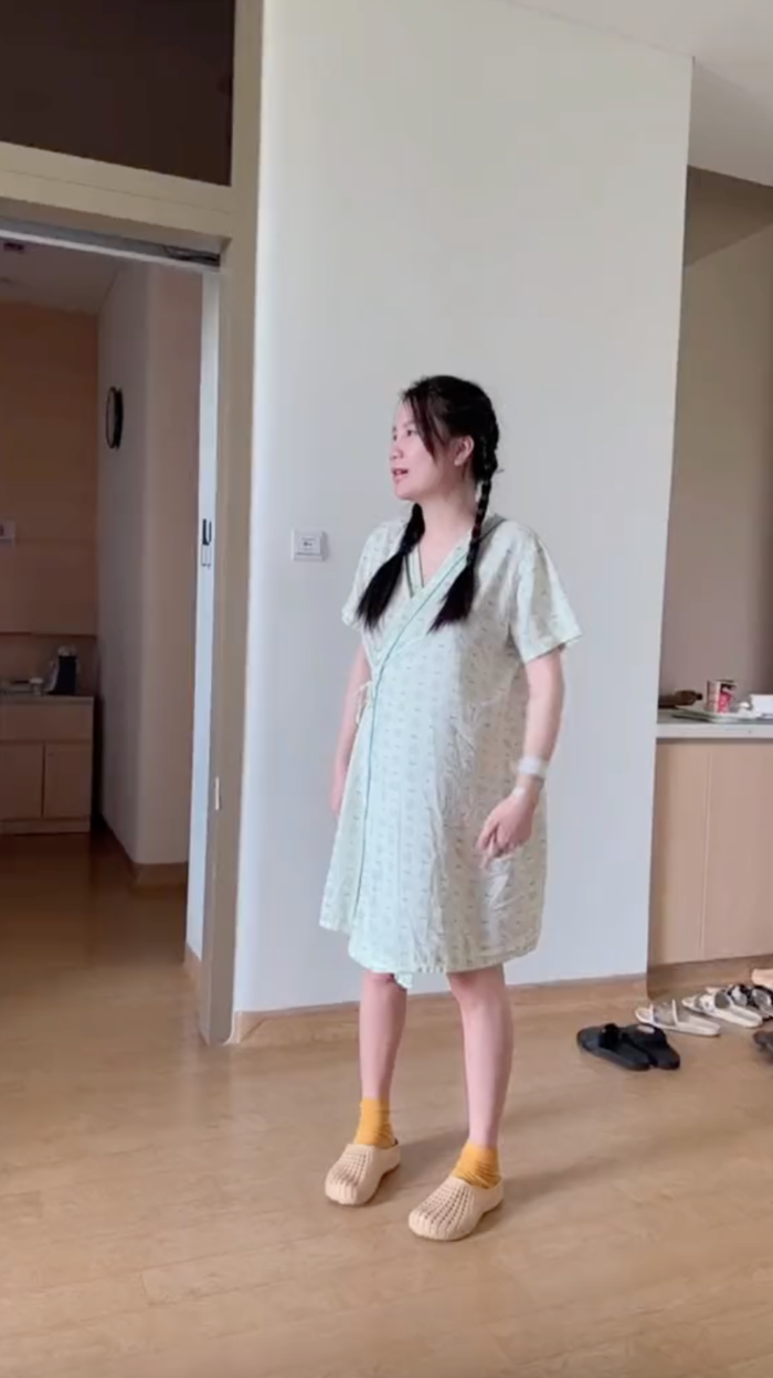 Hot mom Thanh Trần tập đi ngay sau đẻ mổ: Không gì làm khó được chị
